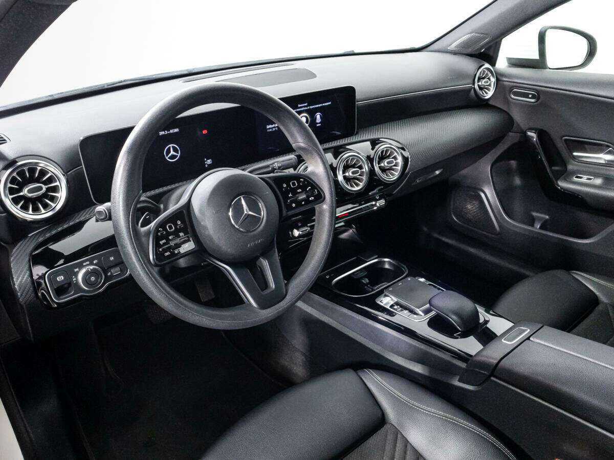 Купить Mercedes-Benz A-Класс 200, 2018, 82 380 км, фото №11