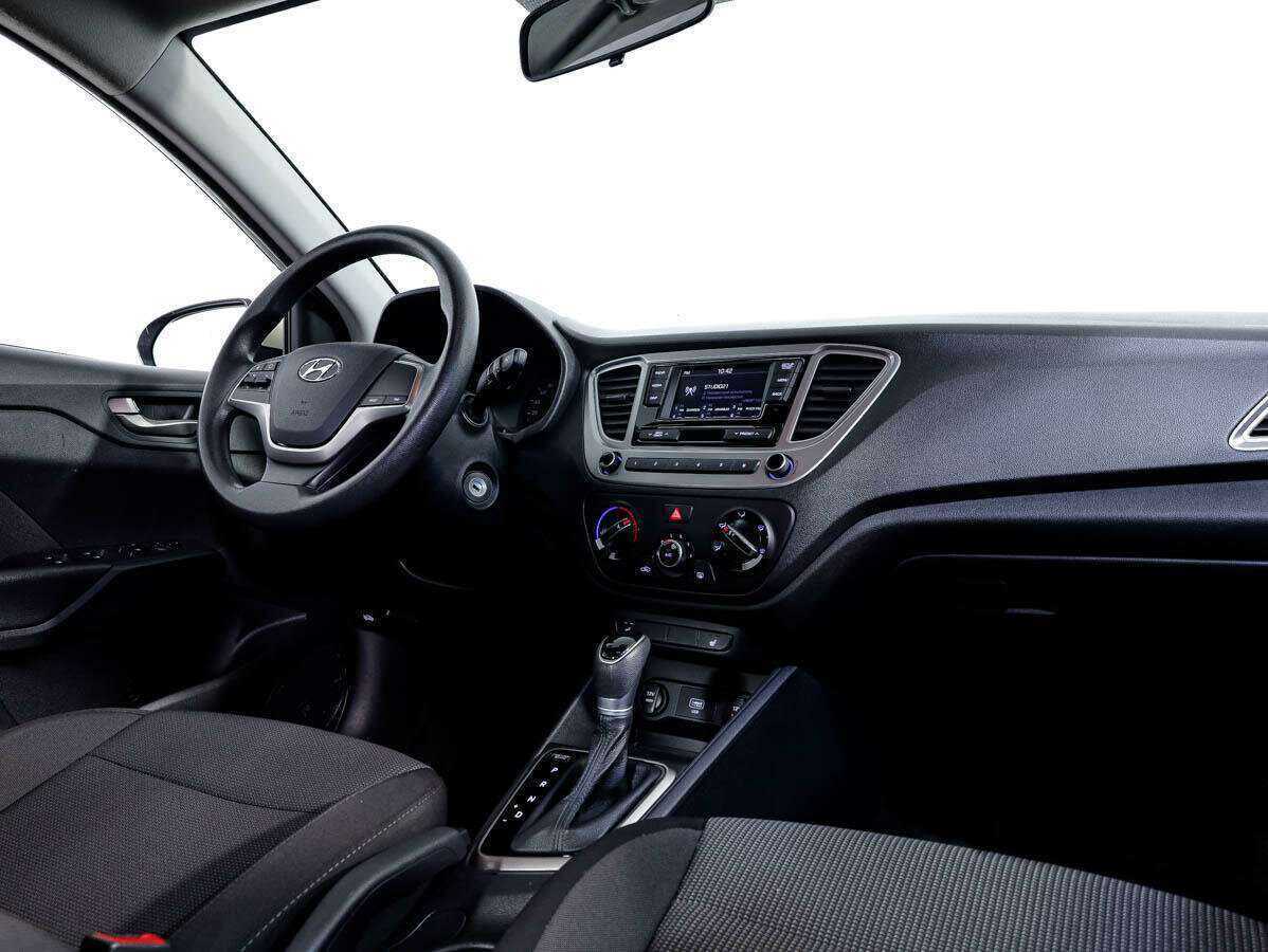 Купить Hyundai Solaris, 2019, 83 868 км, фото №9