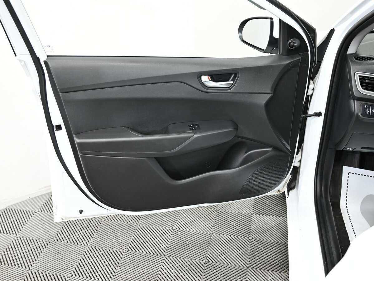 Купить Hyundai Solaris, 2020, 82 000 км, фото №5