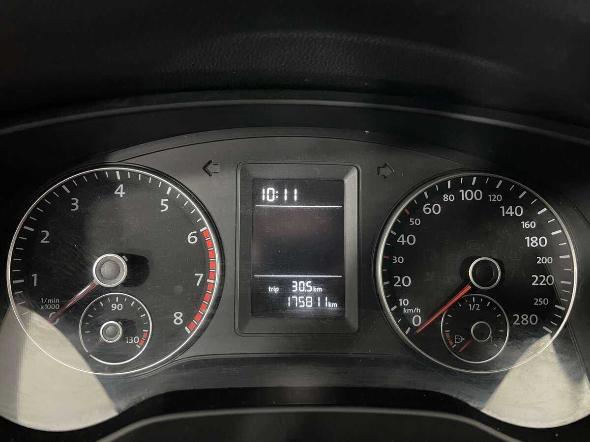 Купить Volkswagen Jetta, 2014, 175 810 км, фото №12