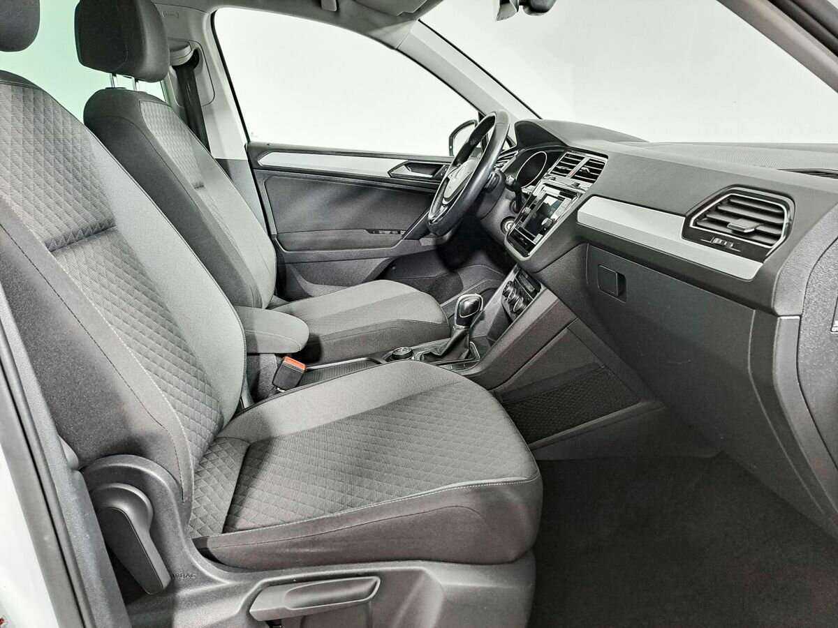 Купить Volkswagen Tiguan, 2017, 113 242 км, фото №9