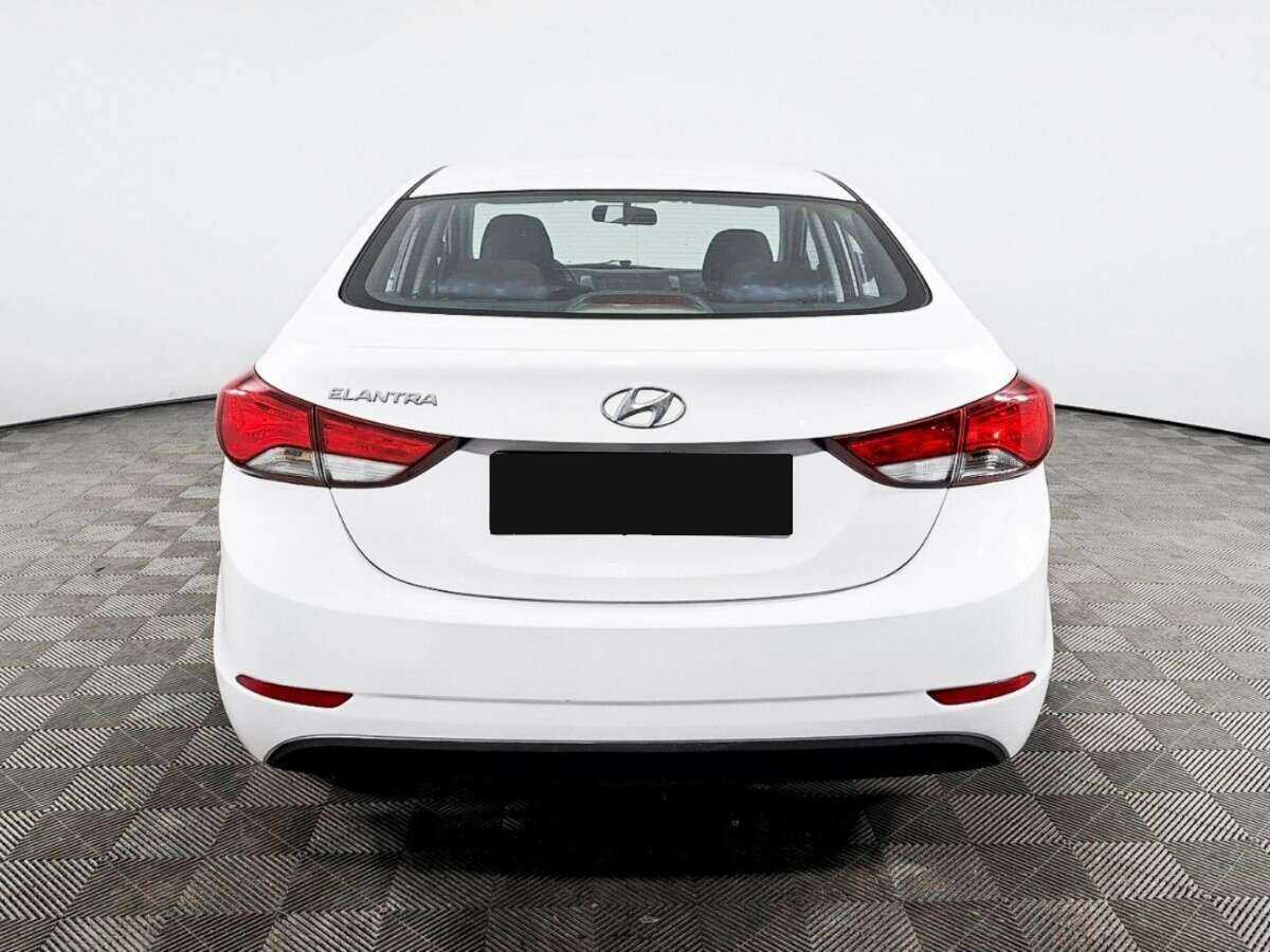 Купить Hyundai Elantra, 2015, 122 000 км, фото №6