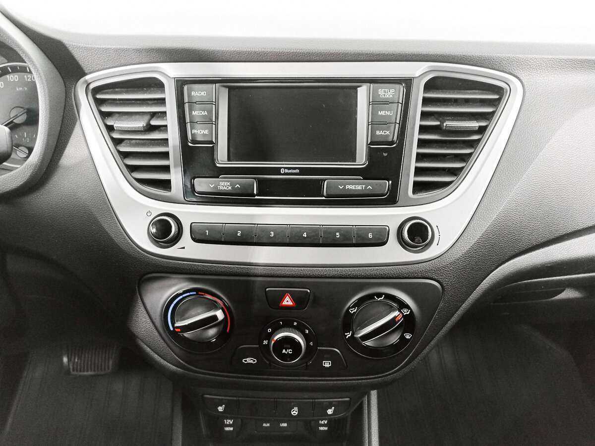 Купить Hyundai Solaris, 2017, 48 102 км, фото №15