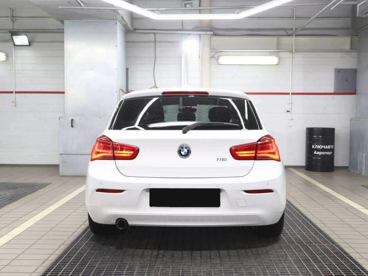 Купить BMW 1 серии 118i, 2016, 87 000 км, фото №4