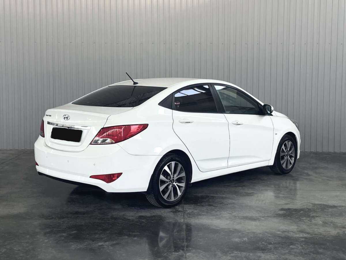 Купить Hyundai Solaris, 2016, 118 449 км, фото №5