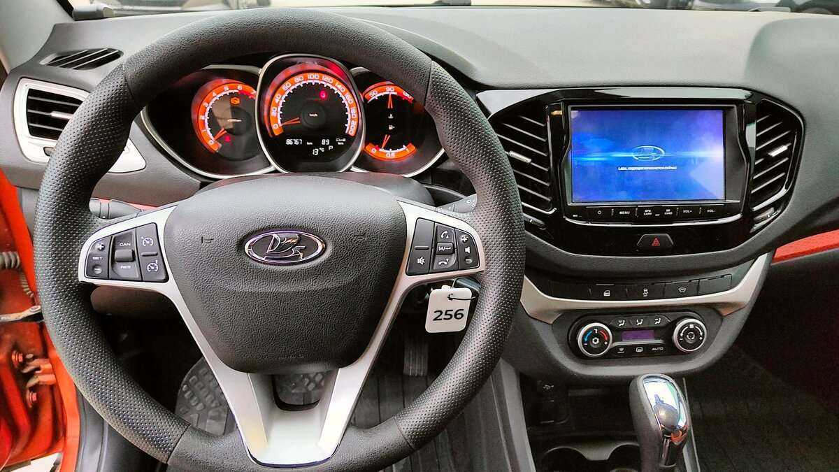 Купить Lada (ВАЗ) Vesta SW Cross, 2019, 87 000 км, фото №9