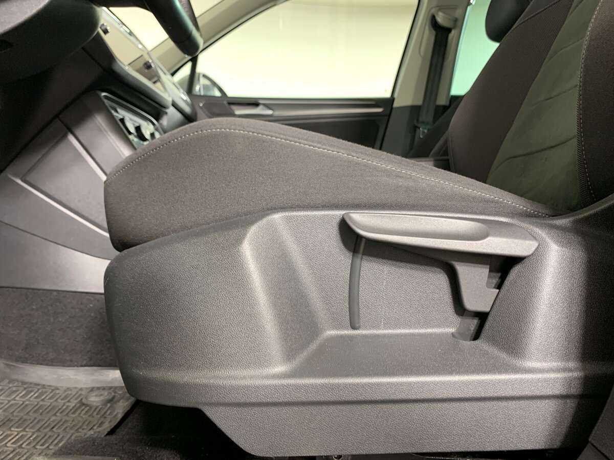 Купить Volkswagen Tiguan, 2018, 84 358 км, фото №13