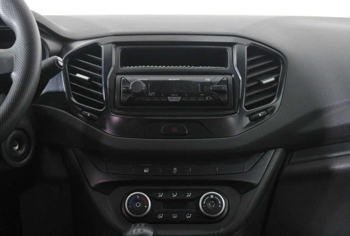 Купить Lada (ВАЗ) Vesta, 2017, 132 000 км, фото №12