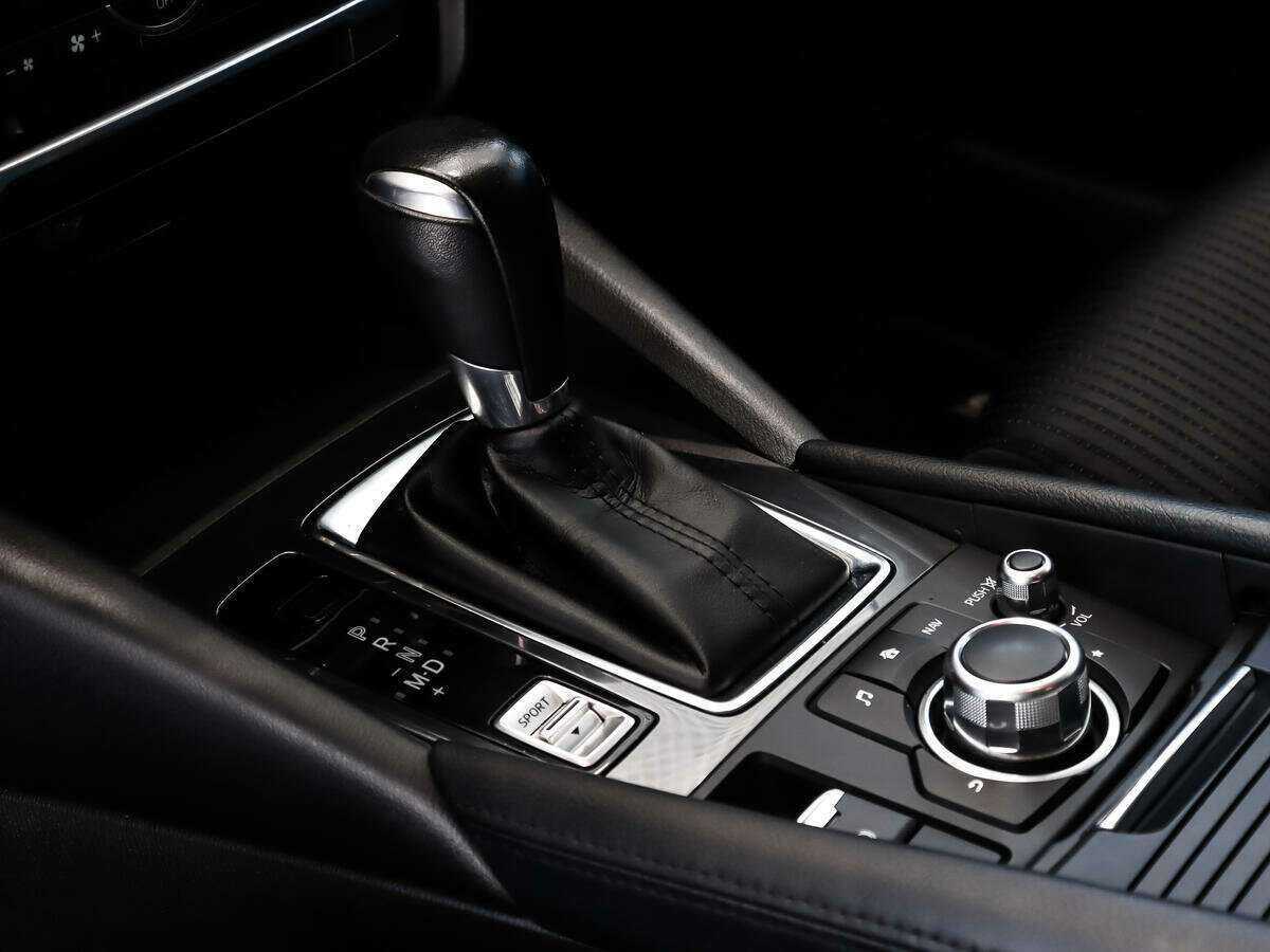 Купить Mazda 6, 2018, 100 000 км, фото №9