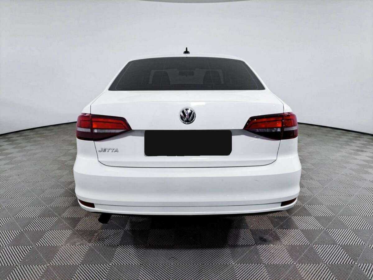 Купить Volkswagen Jetta, 2017, 121 000 км, фото №4