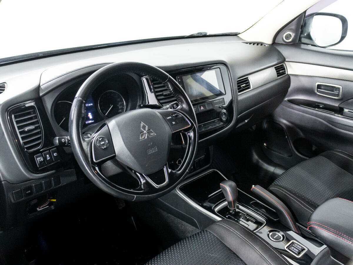 Купить Mitsubishi Outlander, 2017, 171 384 км, фото №11
