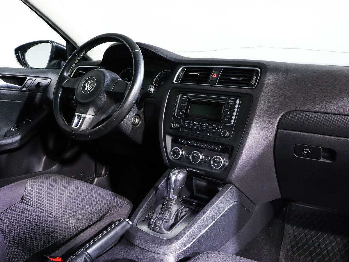 Купить Volkswagen Jetta, 2014, 108 700 км, фото №9