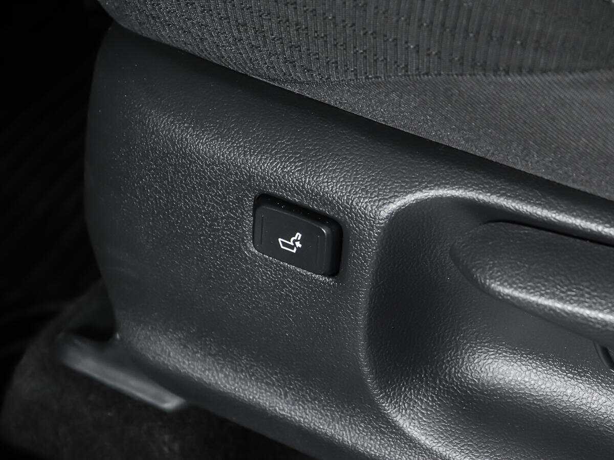 Купить Toyota C-HR, 2018, 52 185 км, фото №17