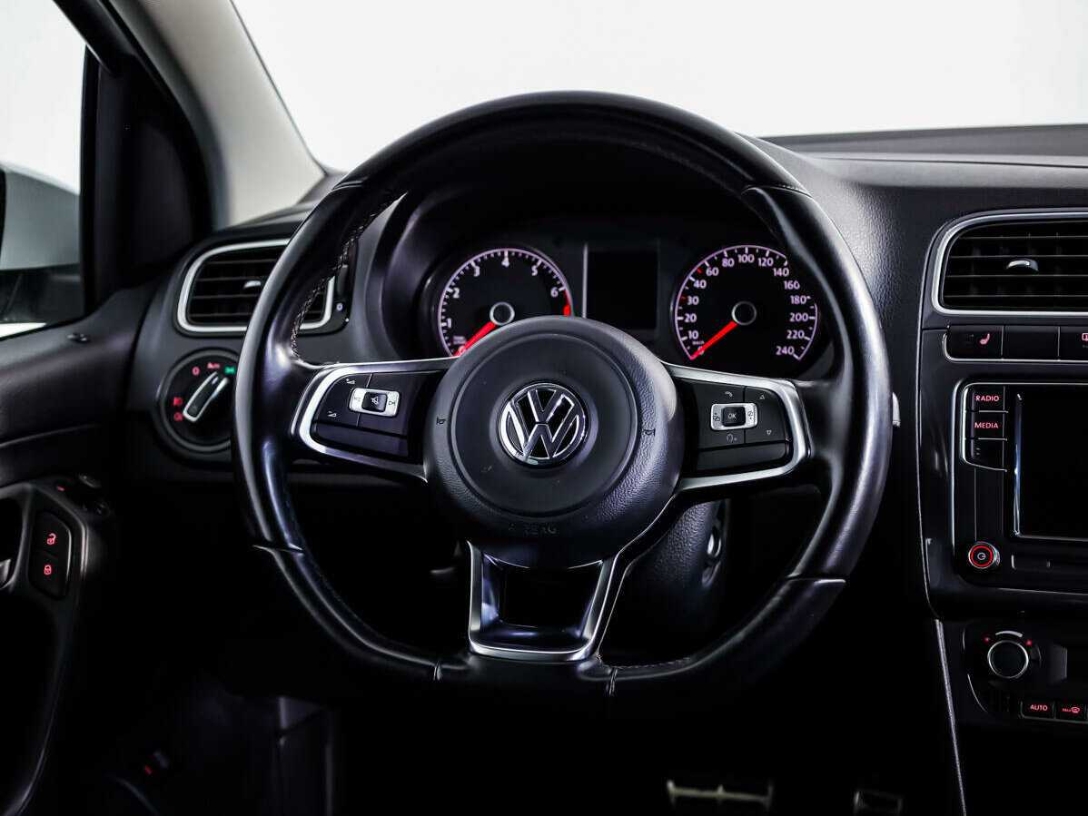 Купить Volkswagen Polo, 2019, 79 219 км, фото №10