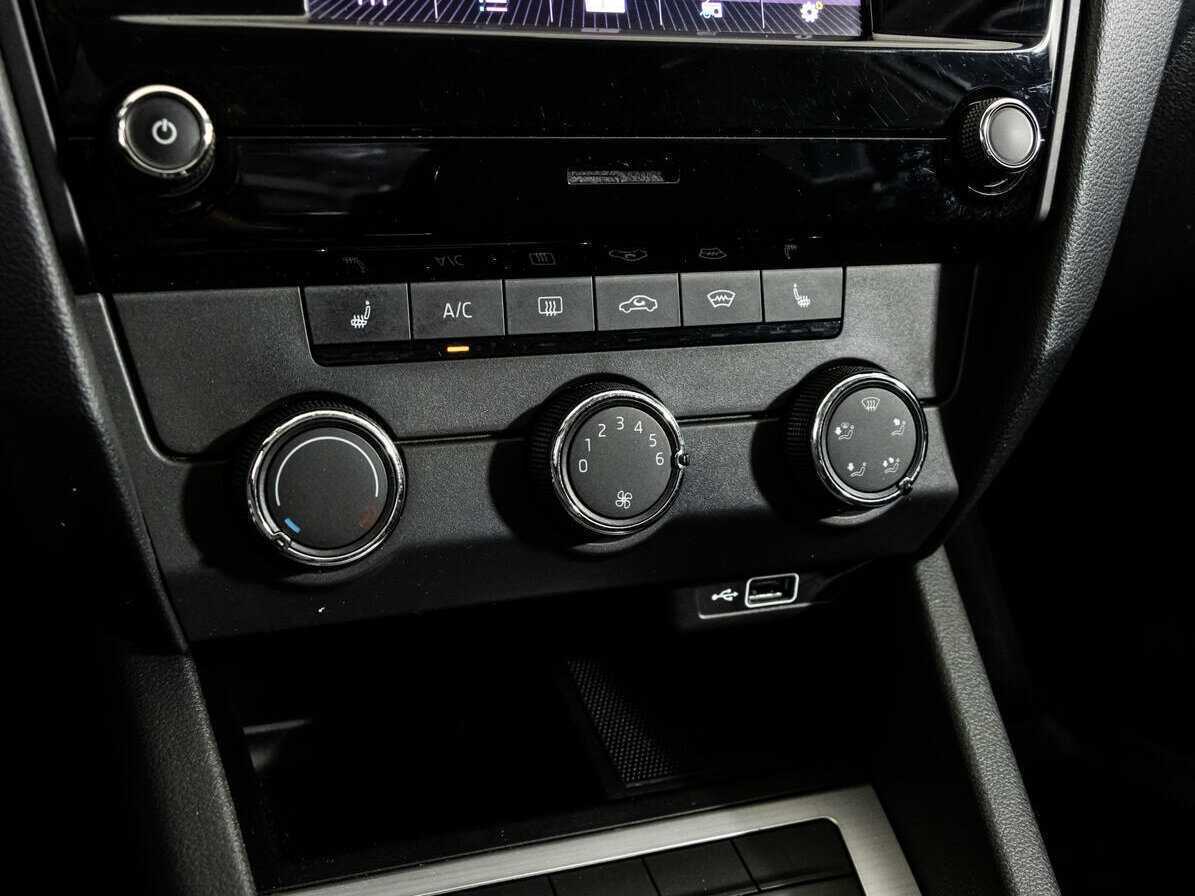 Купить Skoda Octavia, 2018, 74 860 км, фото №14