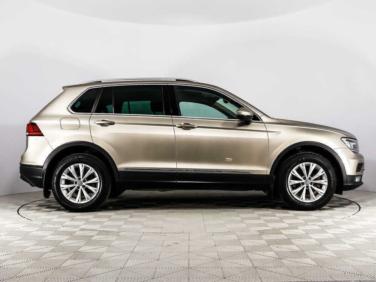 Купить Volkswagen Tiguan, 2017, 128 593 км, фото №4