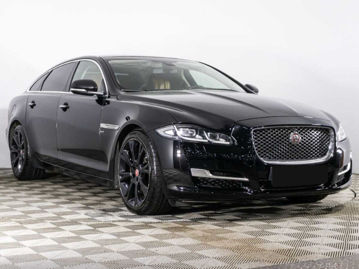 Jaguar XJ