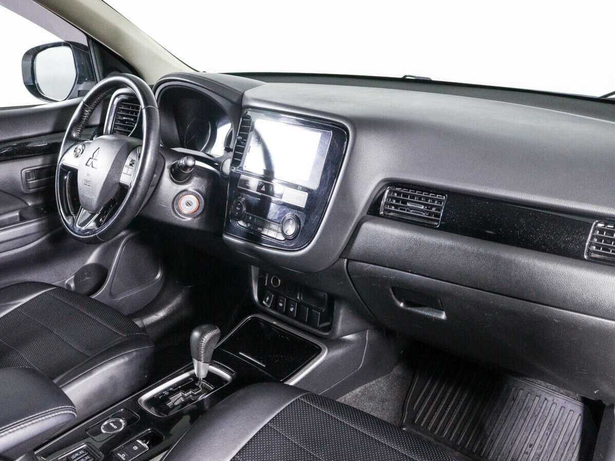 Купить Mitsubishi Outlander, 2019, 116 000 км, фото №7
