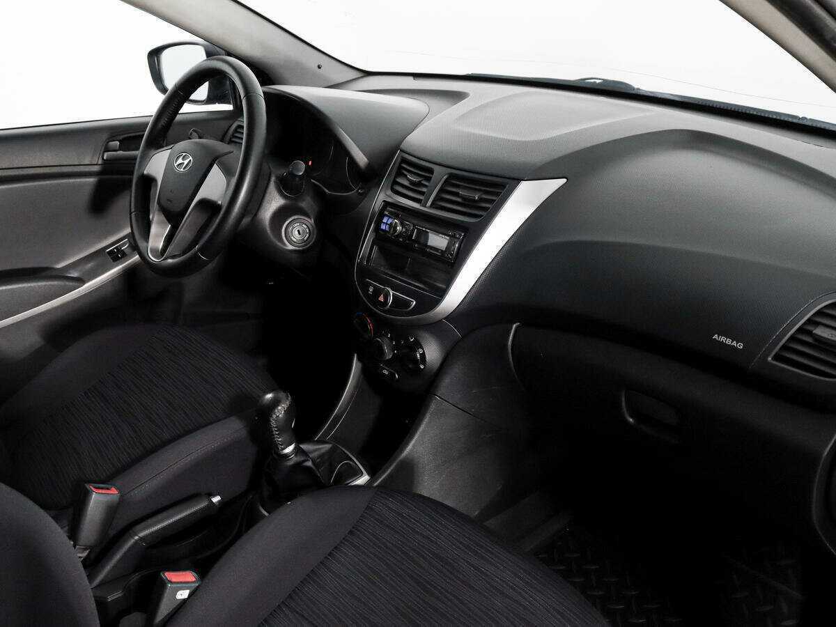 Купить Hyundai Solaris, 2014, 259 937 км, фото №11