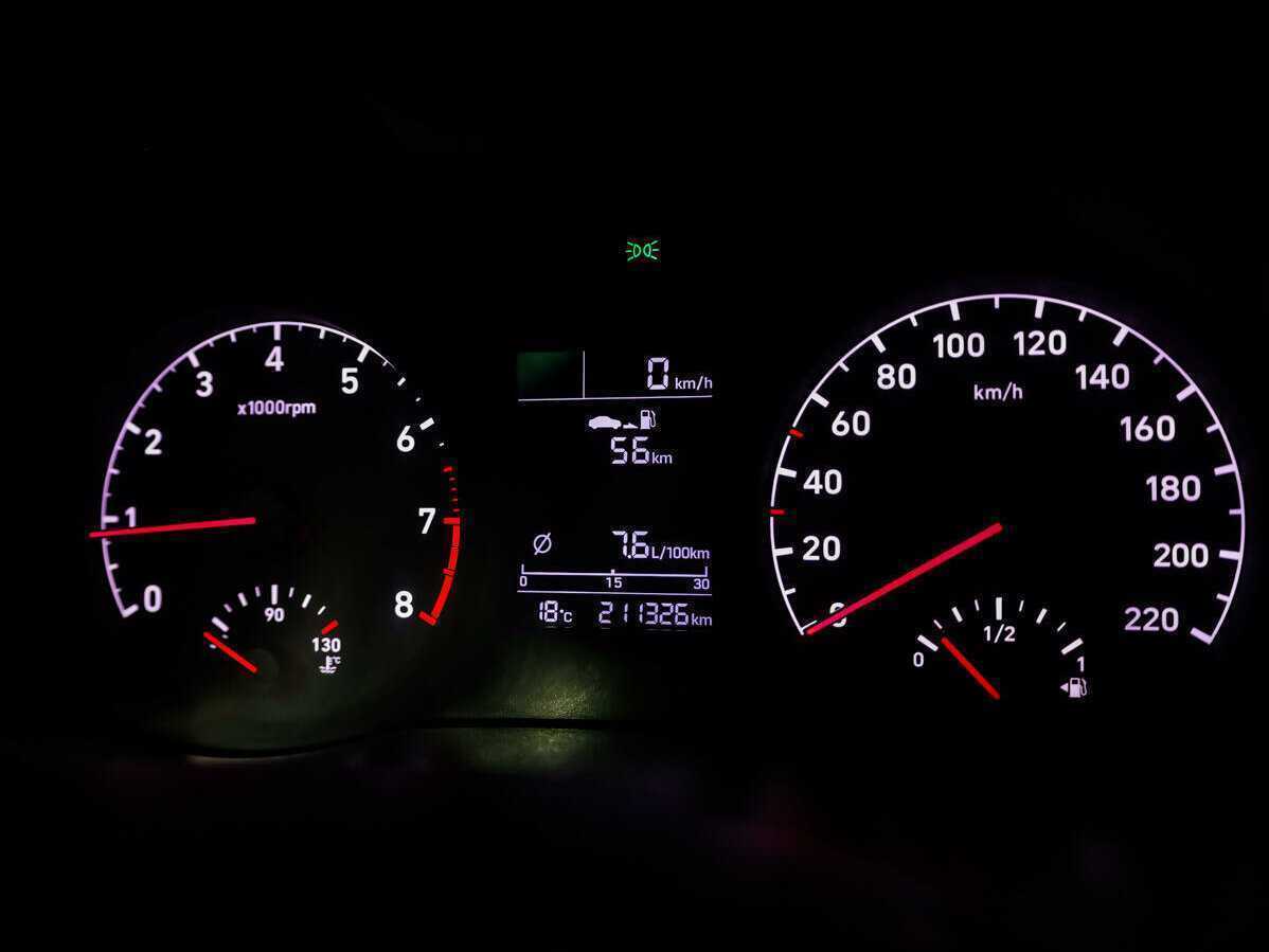 Купить Hyundai Solaris, 2019, 211 326 км, фото №16