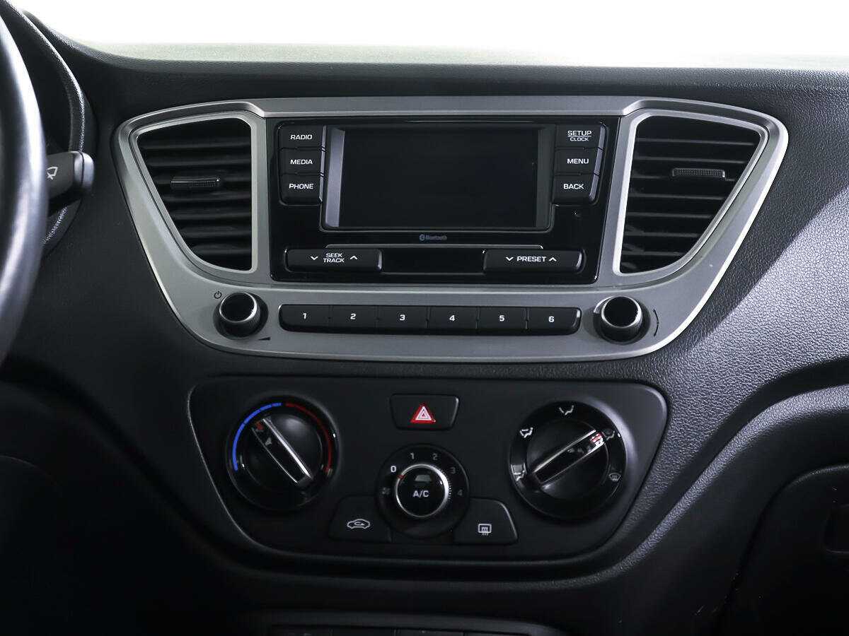 Купить Hyundai Solaris, 2019, 79 749 км, фото №12