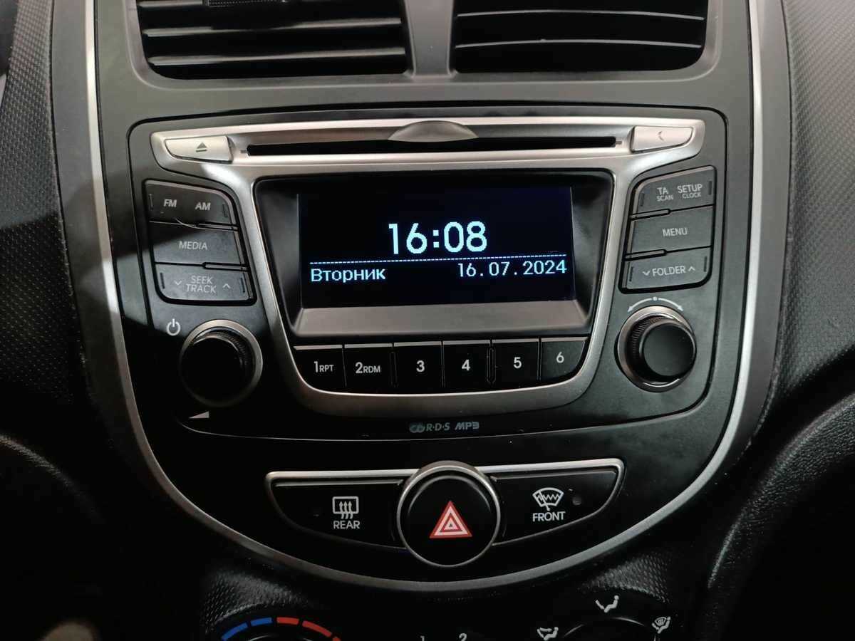 Купить Hyundai Solaris, 2016, 71 506 км, фото №14