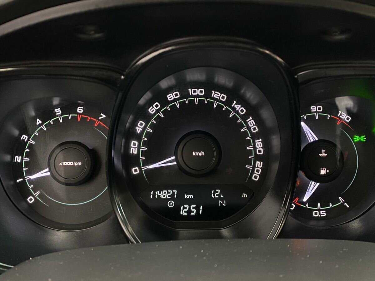 Купить Lada (ВАЗ) Vesta, 2016, 114 825 км, фото №12