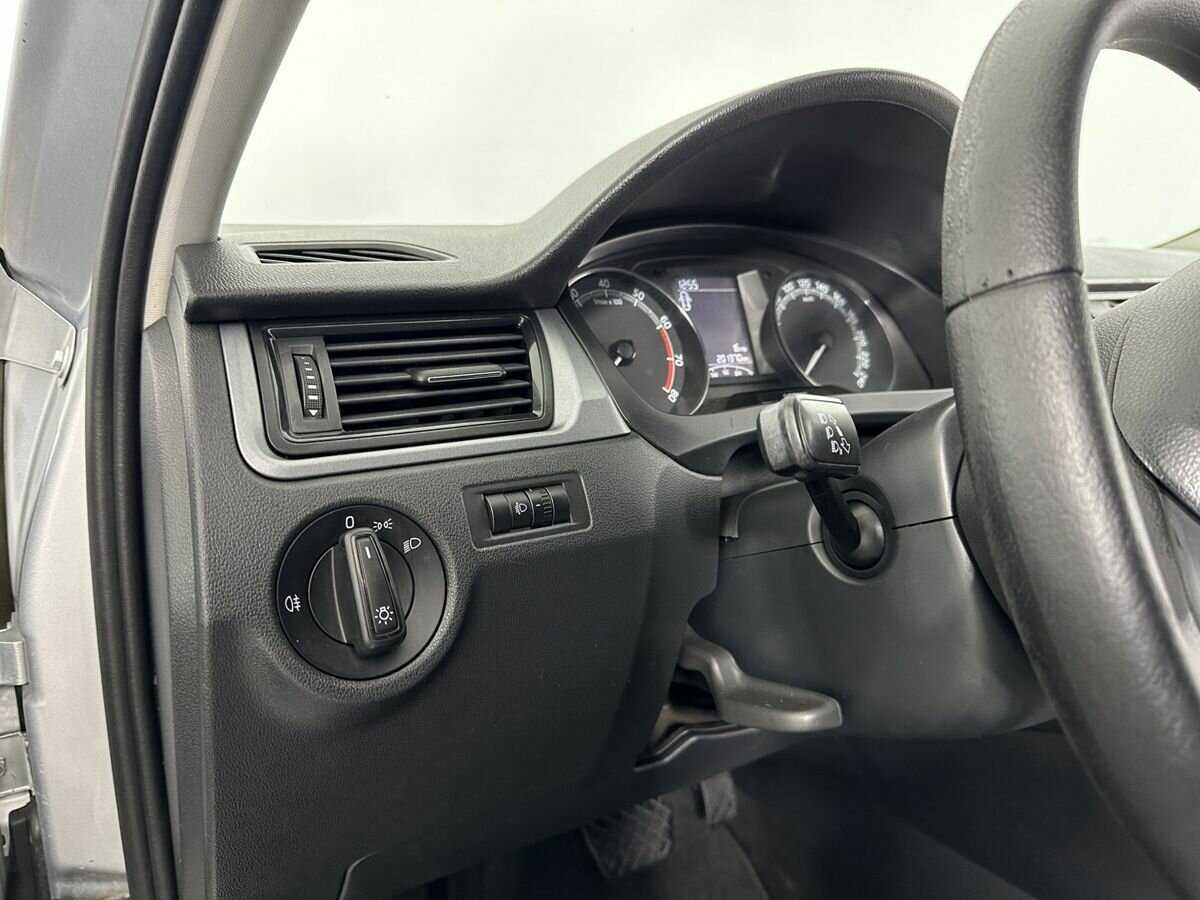 Купить Skoda Rapid, 2018, 201 366 км, фото №9