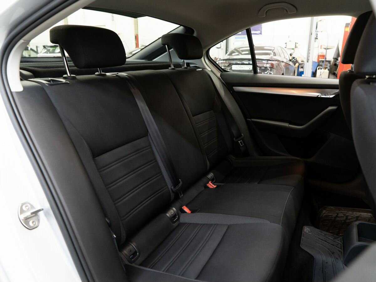 Купить Skoda Octavia, 2018, 132 890 км, фото №8