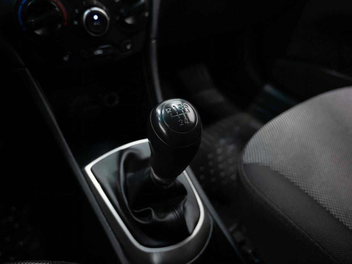 Купить Hyundai Solaris, 2013, 117 000 км, фото №21