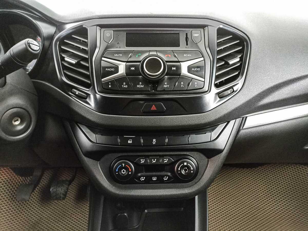 Купить Lada (ВАЗ) Vesta, 2017, 181 415 км, фото №15