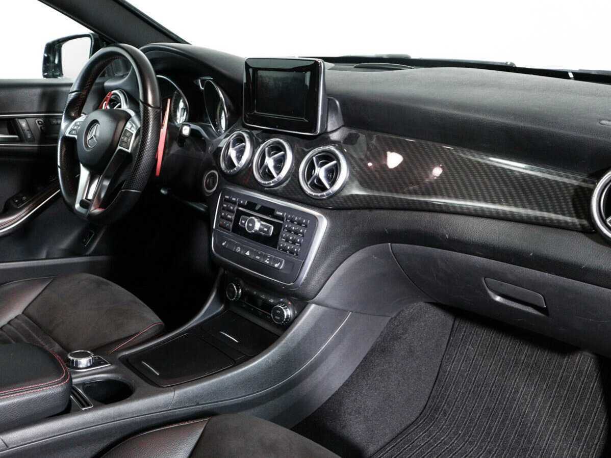 Купить Mercedes-Benz CLA 200, 2013, 67 000 км, фото №8