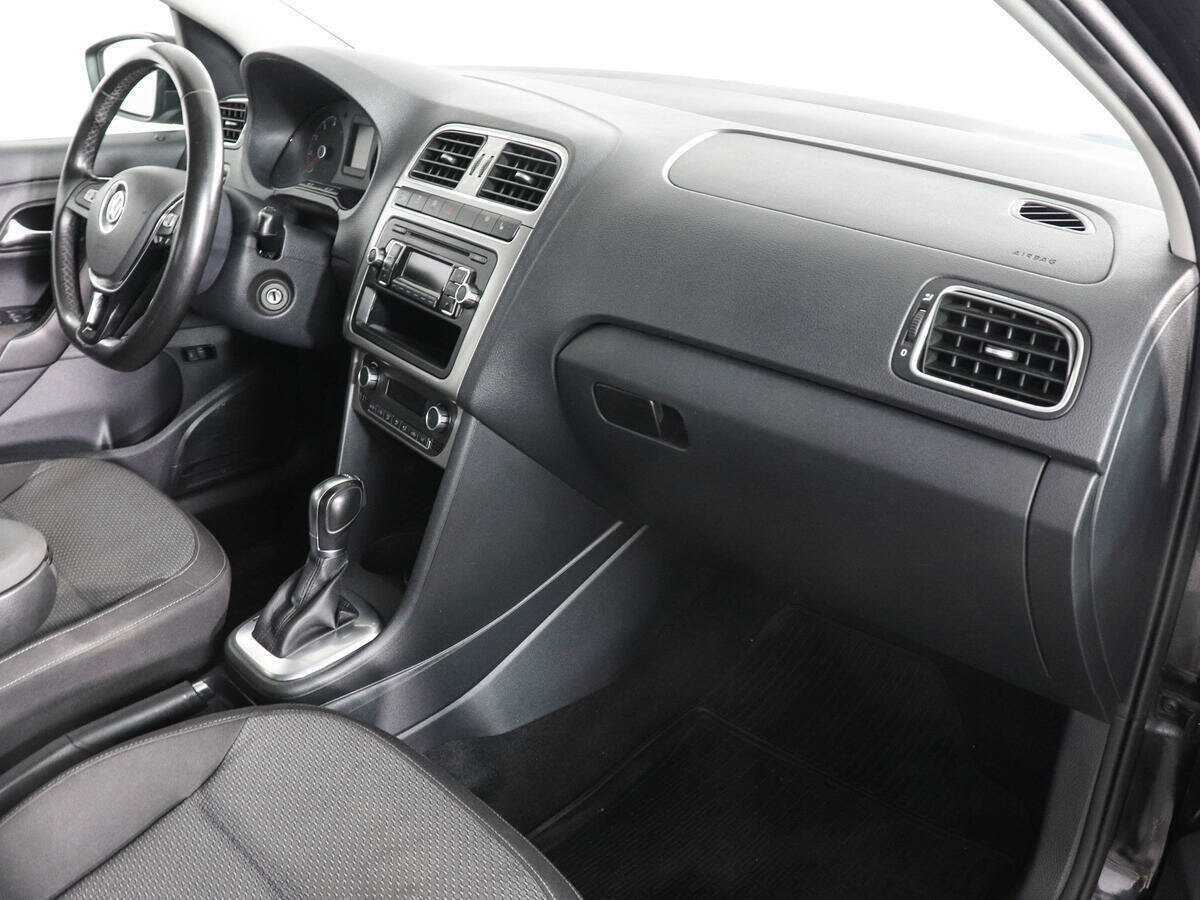 Купить Volkswagen Polo, 2017, 113 409 км, фото №6