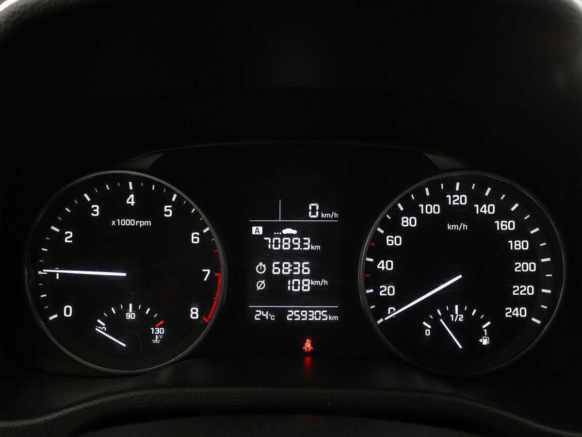 Купить Hyundai Elantra, 2018, 259 303 км, фото №6