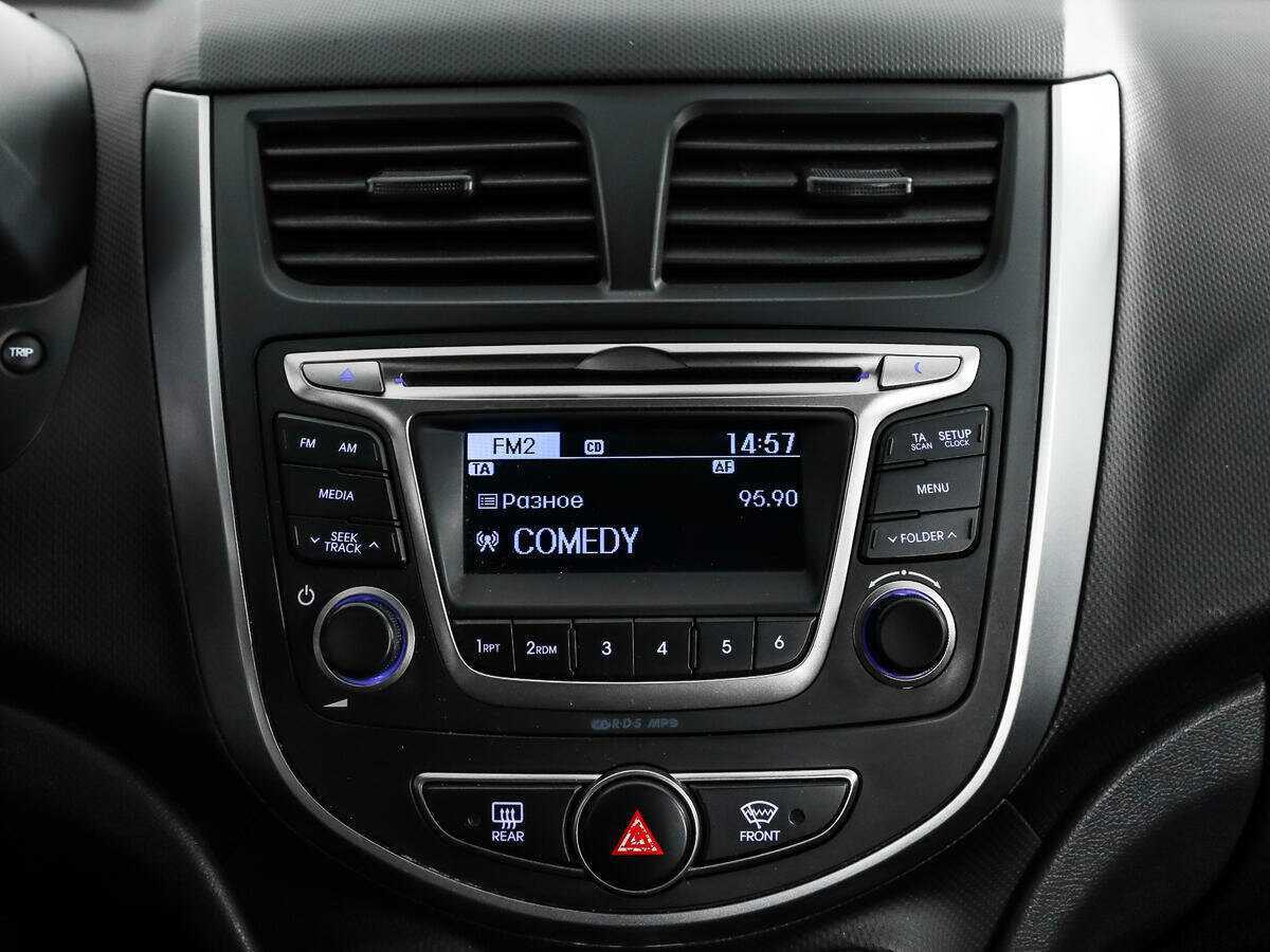 Купить Hyundai Solaris, 2015, 105 092 км, фото №13