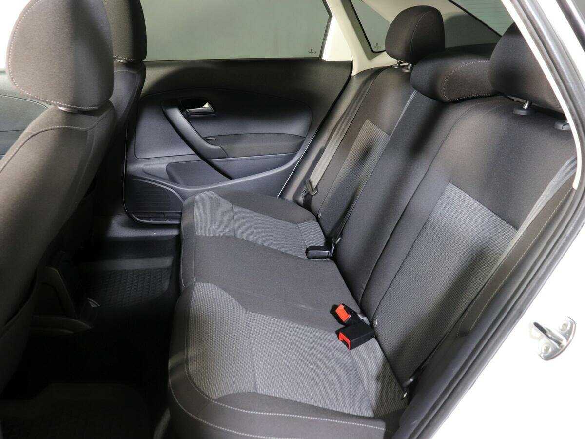 Купить Volkswagen Polo, 2017, 152 779 км, фото №10