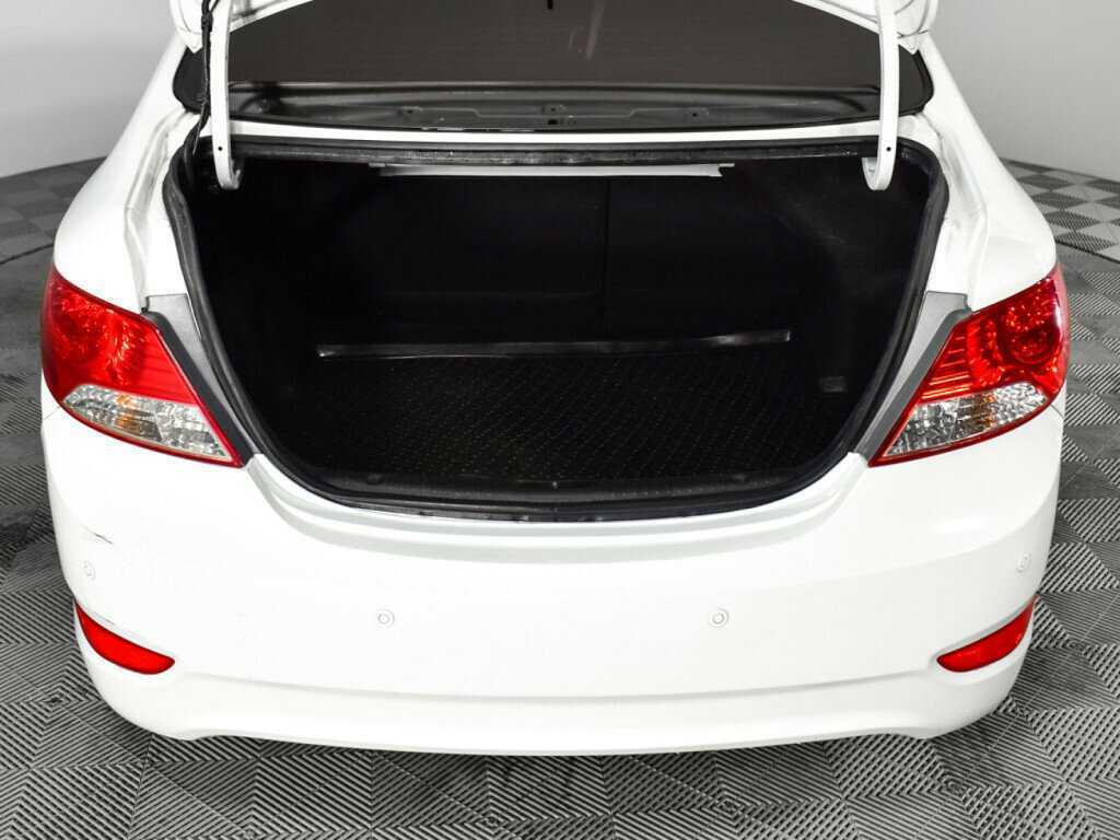 Купить Hyundai Solaris, 2013, 109 906 км, фото №15