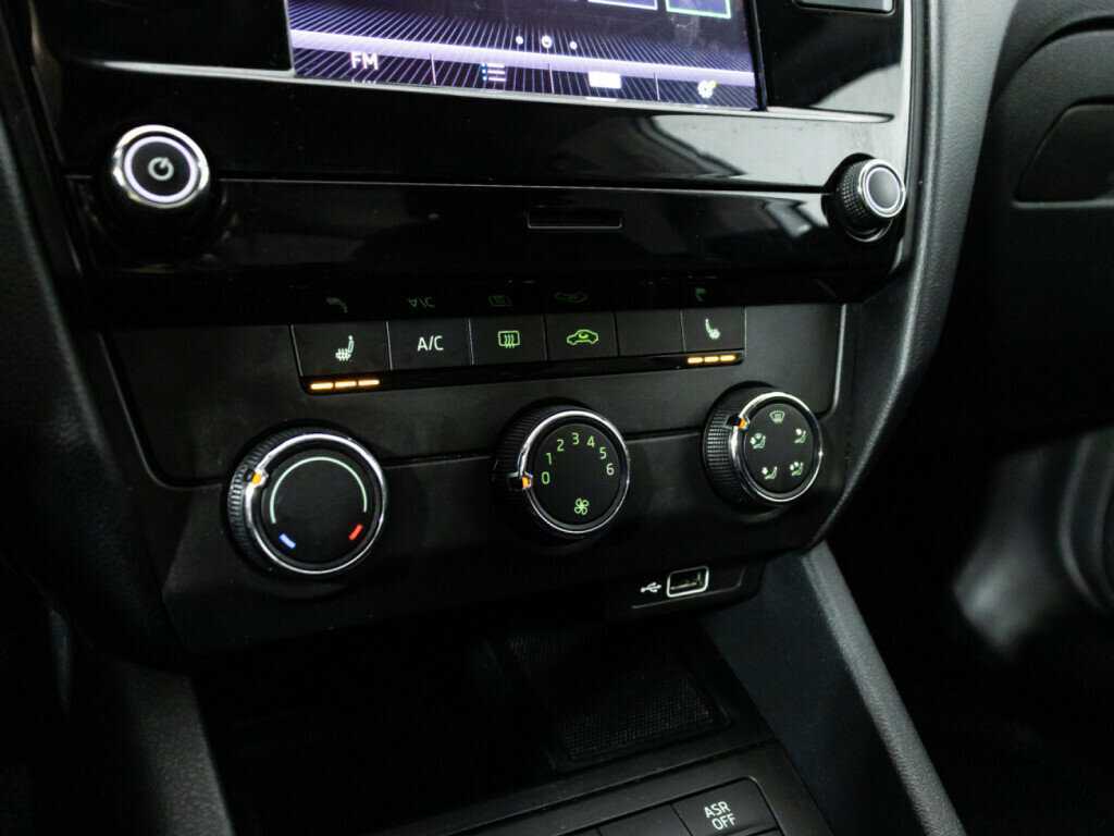 Купить Skoda Octavia, 2018, 76 083 км, фото №16