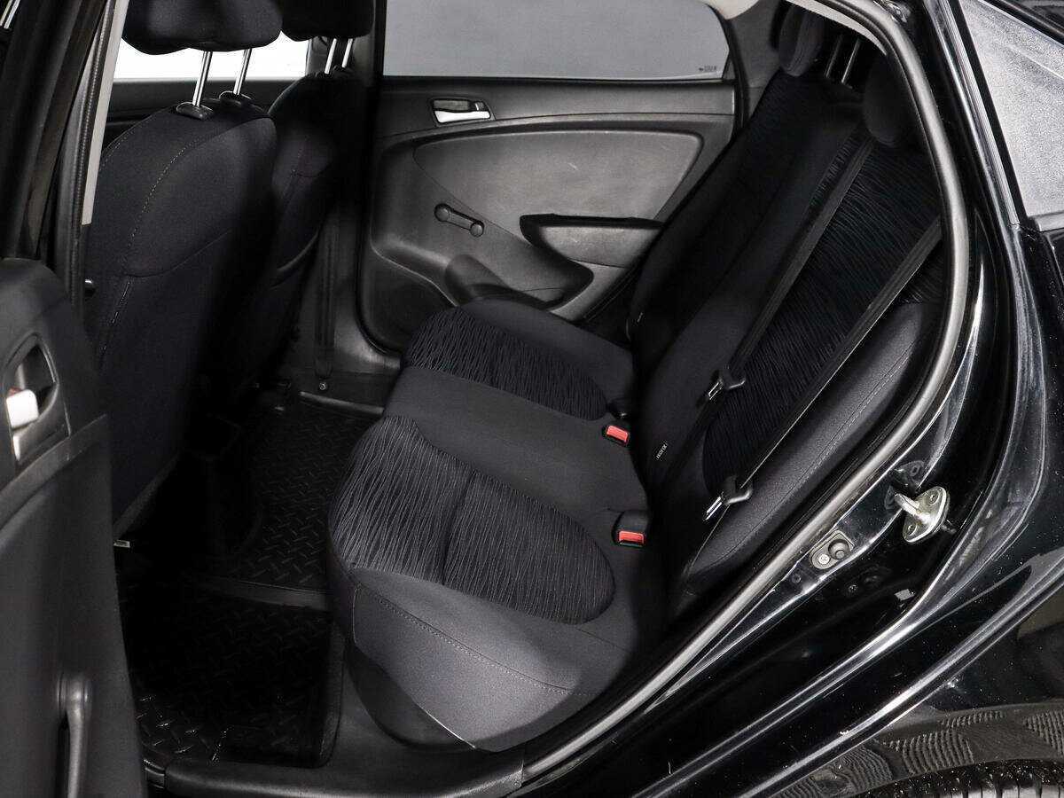 Купить Hyundai Solaris, 2014, 259 937 км, фото №7