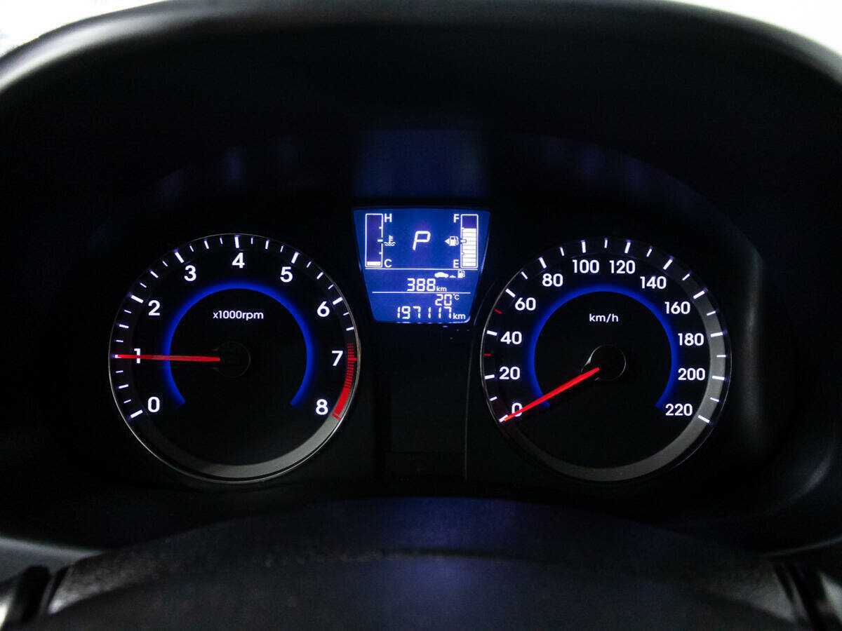 Купить Hyundai Solaris, 2015, 197 117 км, фото №12