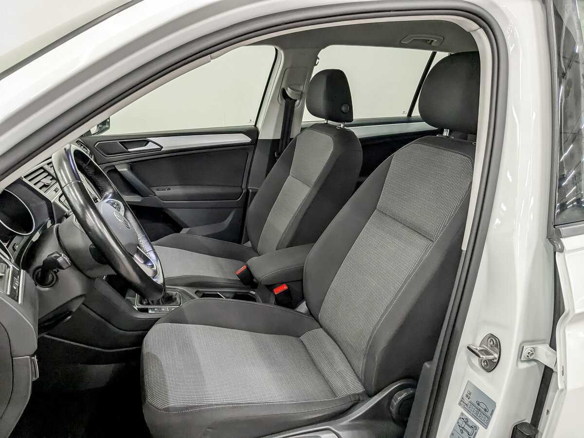 Купить Volkswagen Tiguan, 2021, 180 405 км, фото №17