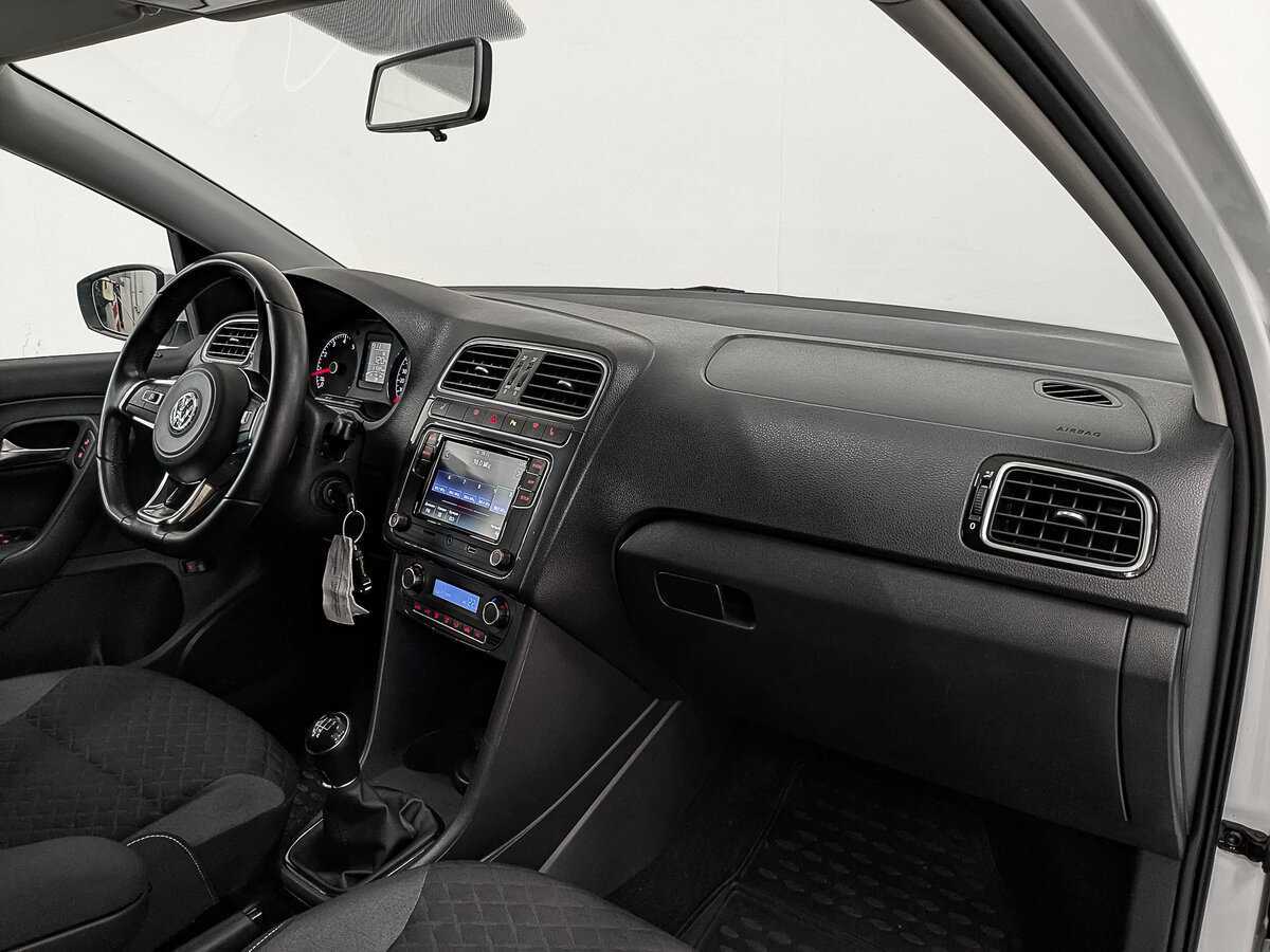 Купить Volkswagen Polo, 2018, 31 589 км, фото №13