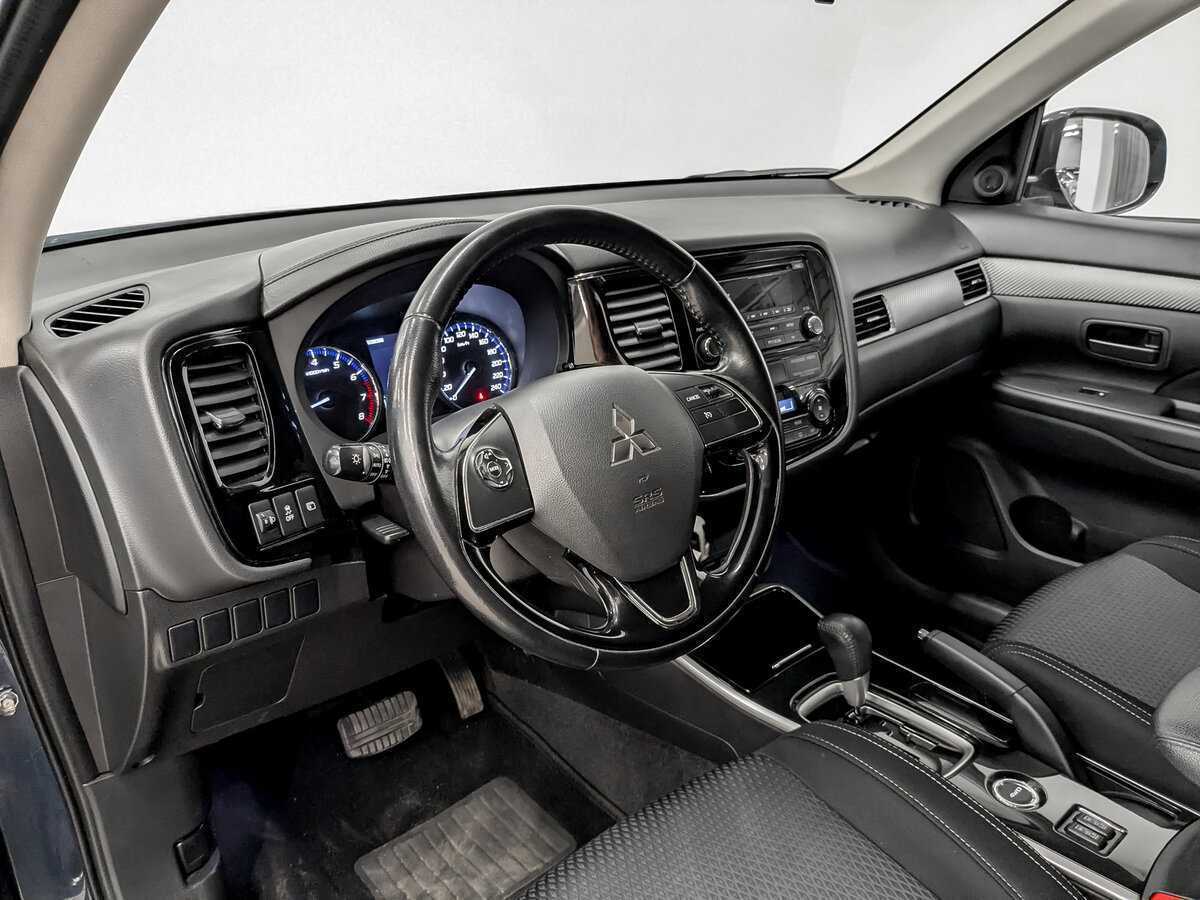 Купить Mitsubishi Outlander, 2017, 168 002 км, фото №16