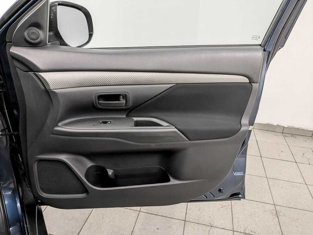 Купить Mitsubishi Outlander, 2017, 168 002 км, фото №24