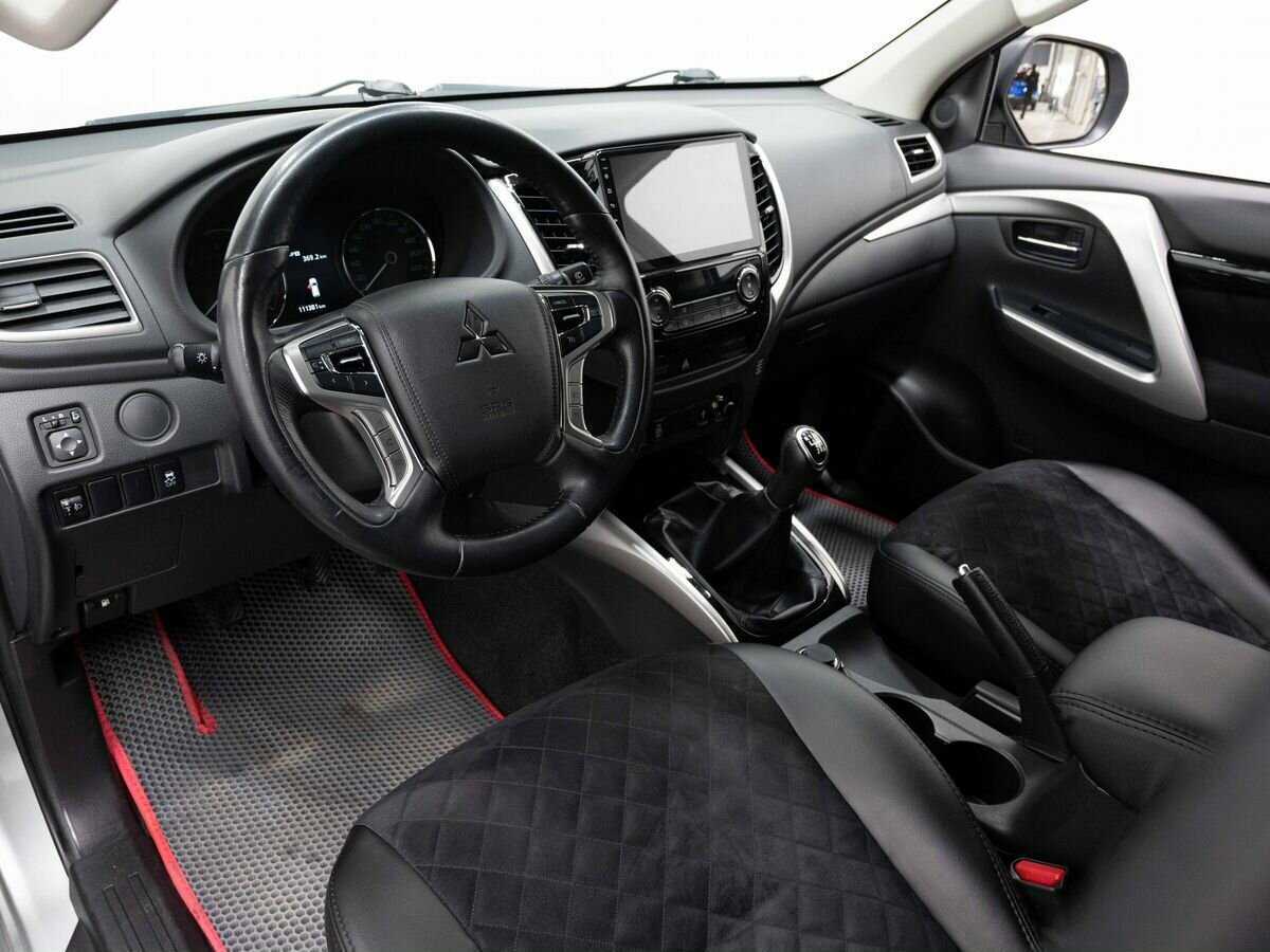 Купить Mitsubishi Pajero Sport, 2017, 111 378 км, фото №8