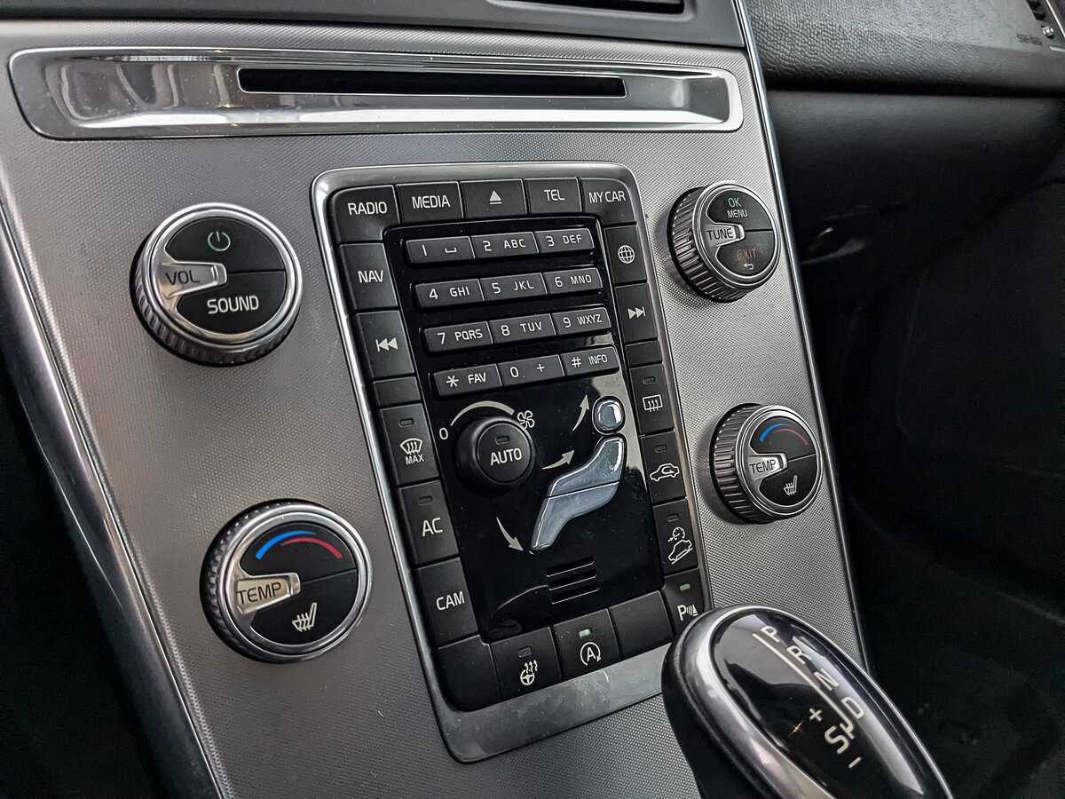 Купить Volvo XC60, 2017, 121 953 км, фото №24