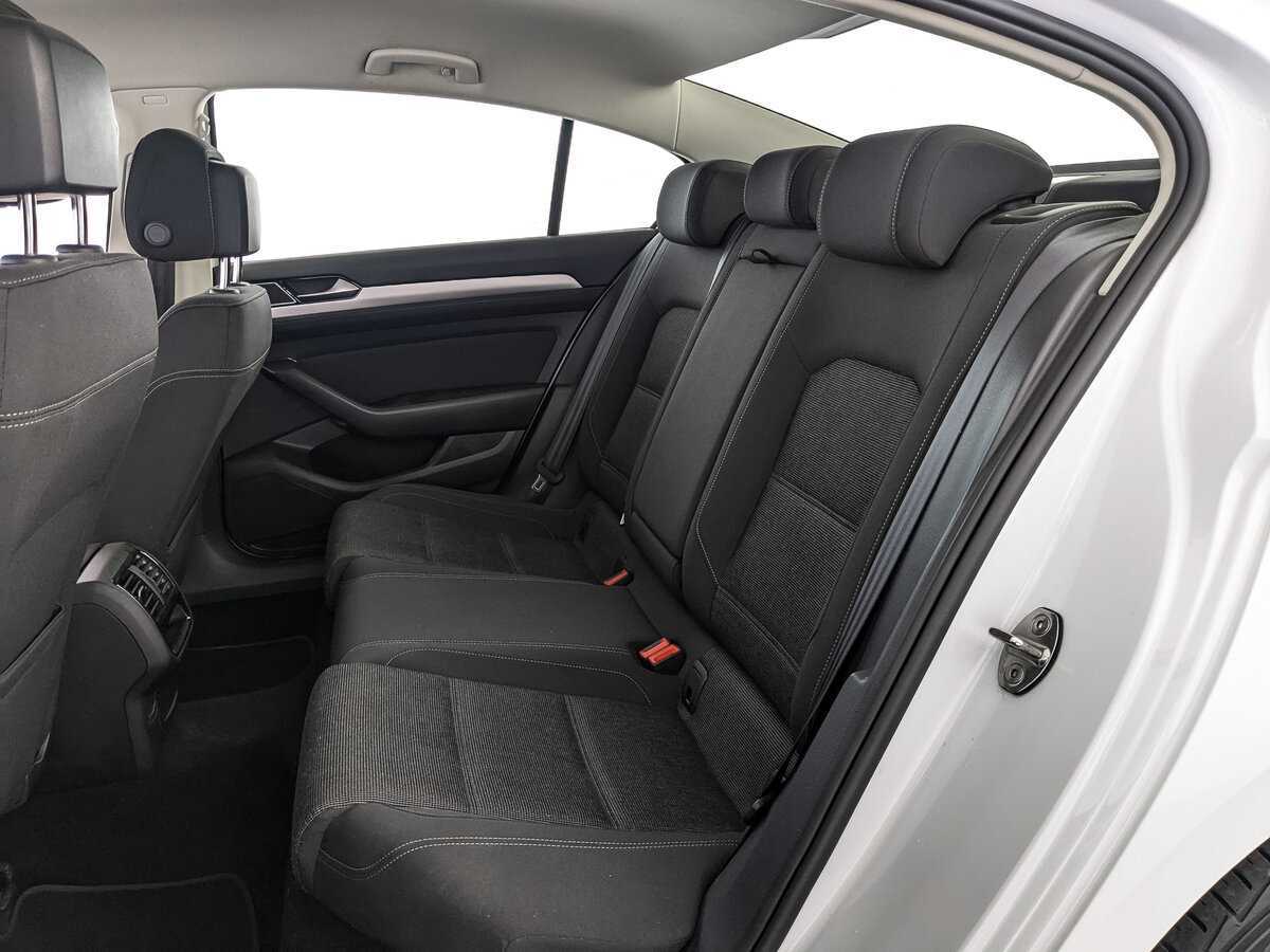 Купить Volkswagen Passat, 2019, 43 971 км, фото №15
