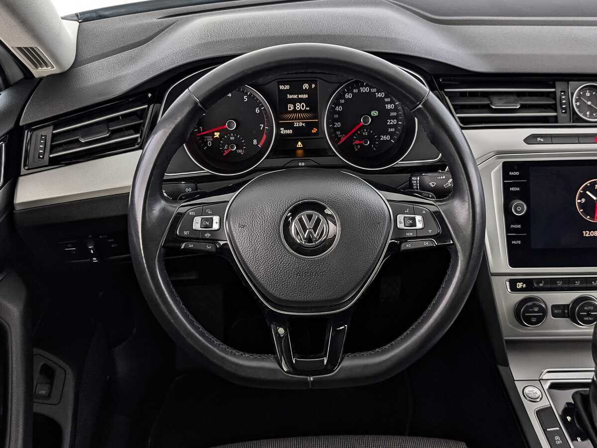 Купить Volkswagen Passat, 2019, 43 971 км, фото №19