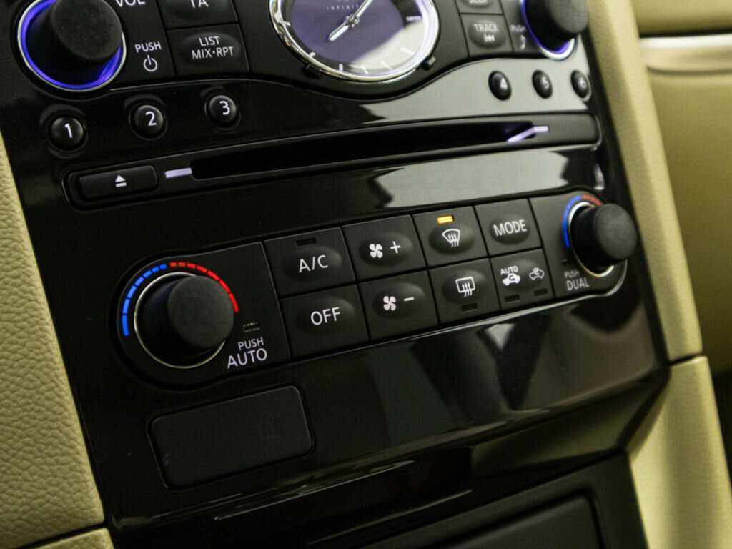 Купить Infiniti FX37, 2012, 151 000 км, фото №16