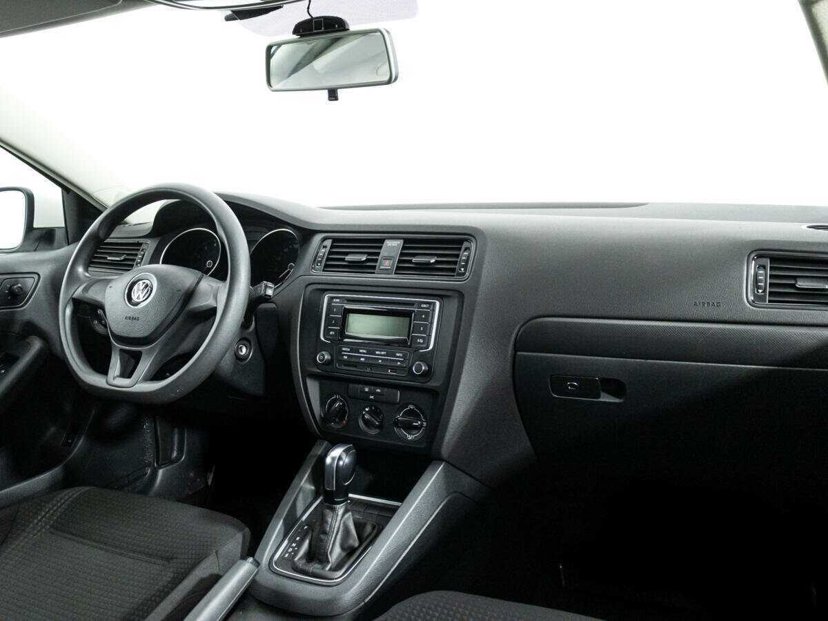 Купить Volkswagen Jetta, 2015, 63 829 км, фото №9